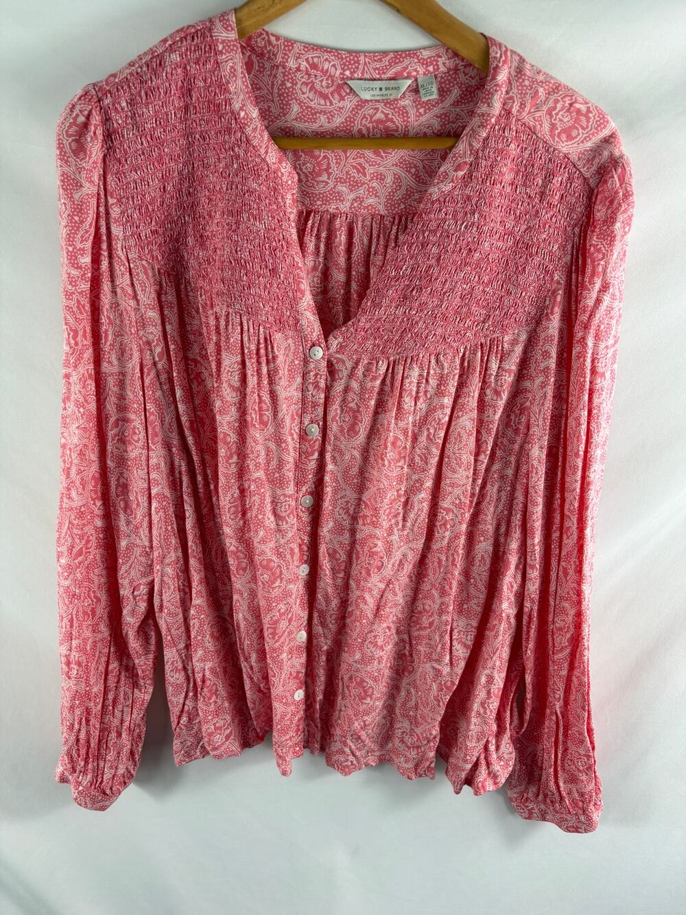 Lucky Brand V Neck Paisley Print Smocked Detail Top Size XL